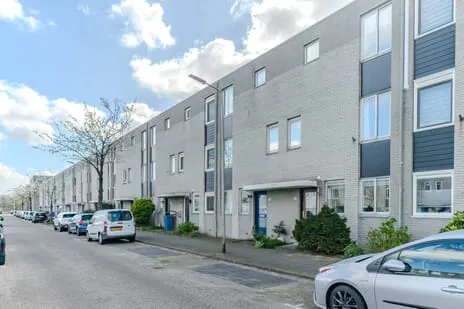 Tussenwoning te koop: Israëllaan 39, Aziëbuurt Delft