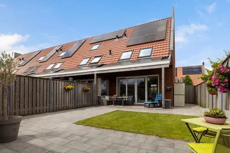 Corner house for sale: It Bynt 80, Techum Leeuwarden