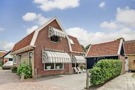 Vrijstaande woning te koop: It Skil 2, Woudsend Woudsend