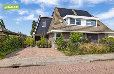 Twee-onder-één-kap te koop: It Swee 1, Nes Nes (Gem. Heerenveen)