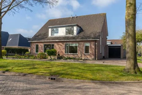 Twee-onder-één-kap te koop: It Hoarnleger 19, Sumar Sumar