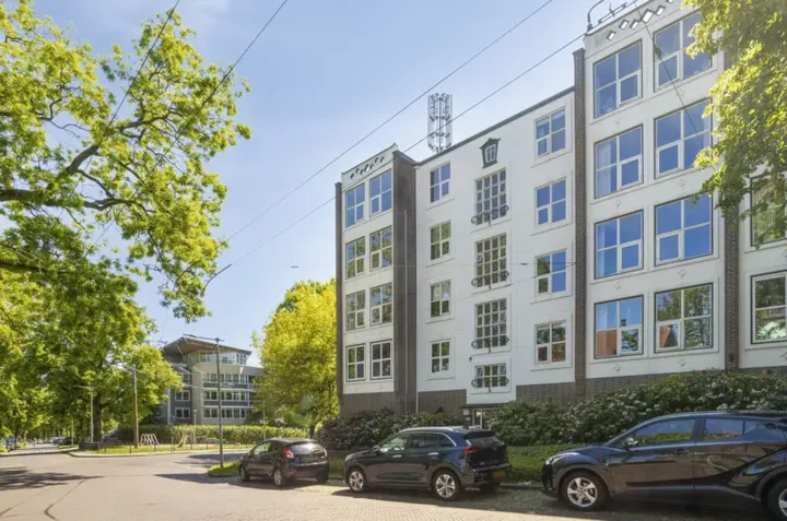 Appartement te koop: Izaäk Evertslaan 117-3, Burgemeesterswijk Arnhem