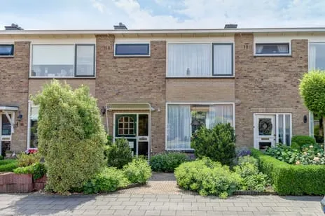 Tussenwoning te koop: J C Pieckstraat 14, Burchtpolder Werkendam
