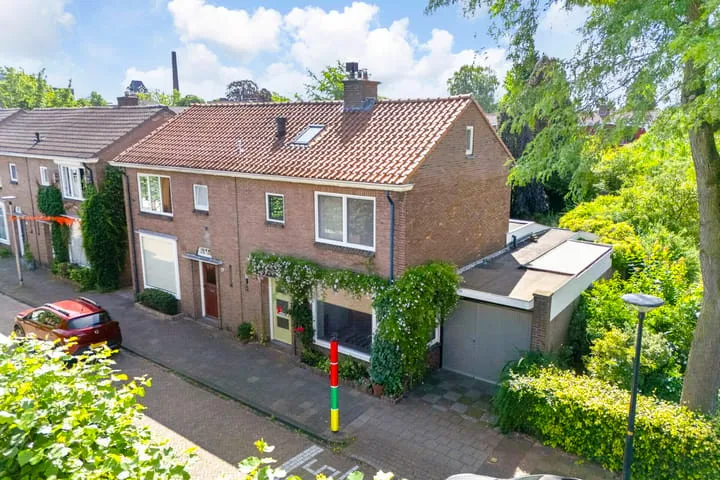 Twee-onder-één-kap te koop: J.H. Boschstraat 19, Veldkamp-Getfert-West Enschede