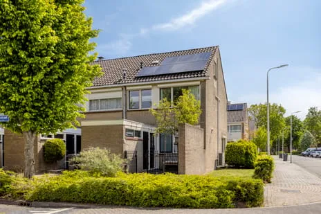 Hoekwoning te koop: J.J. van Deinsestraat 51, De Thij Oldenzaal