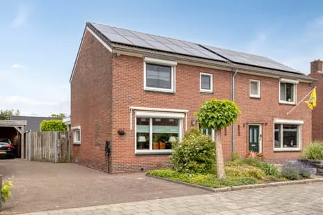 Twee-onder-één-kap te koop: J.M. de Bruijnstraat 95, Gijmink Goor
