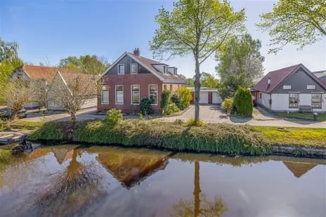 Twee-onder-één-kap te koop: J. Kammingakade 4A, Boven-Wildervank Wildervank