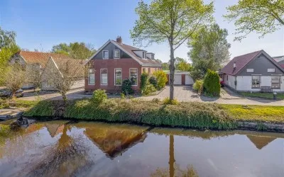 Twee-onder-één-kap te koop: J. Kammingakade 4A, Boven-Wildervank Wildervank