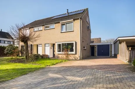 Twee-onder-één-kap te koop: J.C. Romijnlaan 3, Markelo Markelo