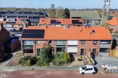 Tussenwoning te koop: J.H. van 't Hoffstraat 6, Eerbeekse Enk Eerbeek