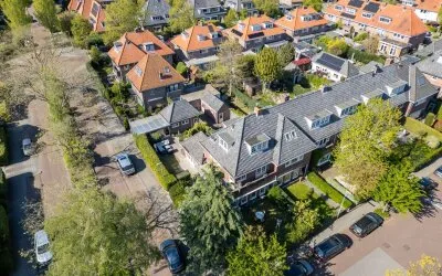 Hoekwoning te koop: J.H. van 't Hoffweg 1A, Donderstraat Bussum