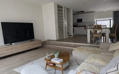 Hoekwoning te huur: J.H. van den Broekstraat 93, Rotterdam