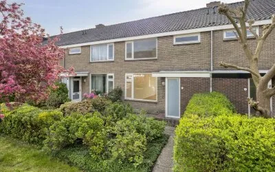 Tussenwoning te koop: J.H. van Linschotenlaan 9, Windrooskwartier en Heesterbuurt Gouda