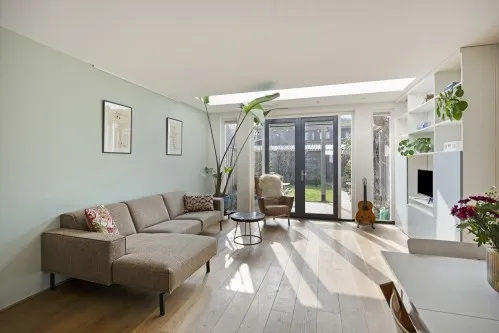 Tussenwoning te koop: J.P. Kloosstraat 16, Amsterdam