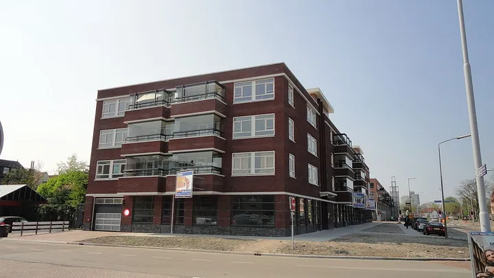 Huurwoning: J.S. Bachlaan 47 in Leidschendam - €1.765 per maand - 109m²