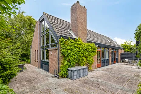 Detached house for sale: J.W. Schuurmanstraat 10, Domburg Domburg