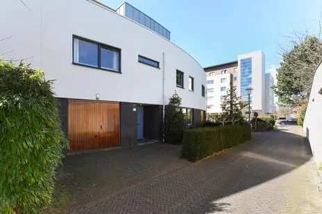 Tussenwoning te huur: Jac. P. Thijsselaan 22, Poelgeest Oegstgeest