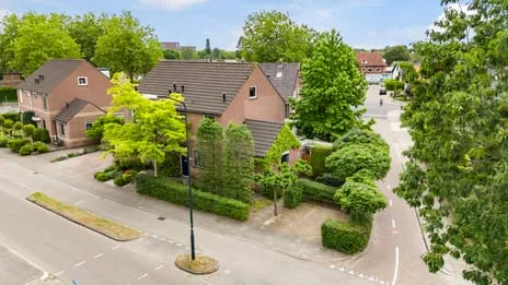 Twee-onder-één-kap te koop: Jachtlaan 284, Orden Apeldoorn