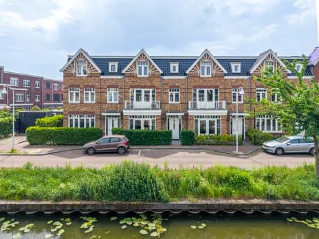 Tussenwoning te koop: Jachtrust 5, Nieuw-Rhijngeest Oegstgeest