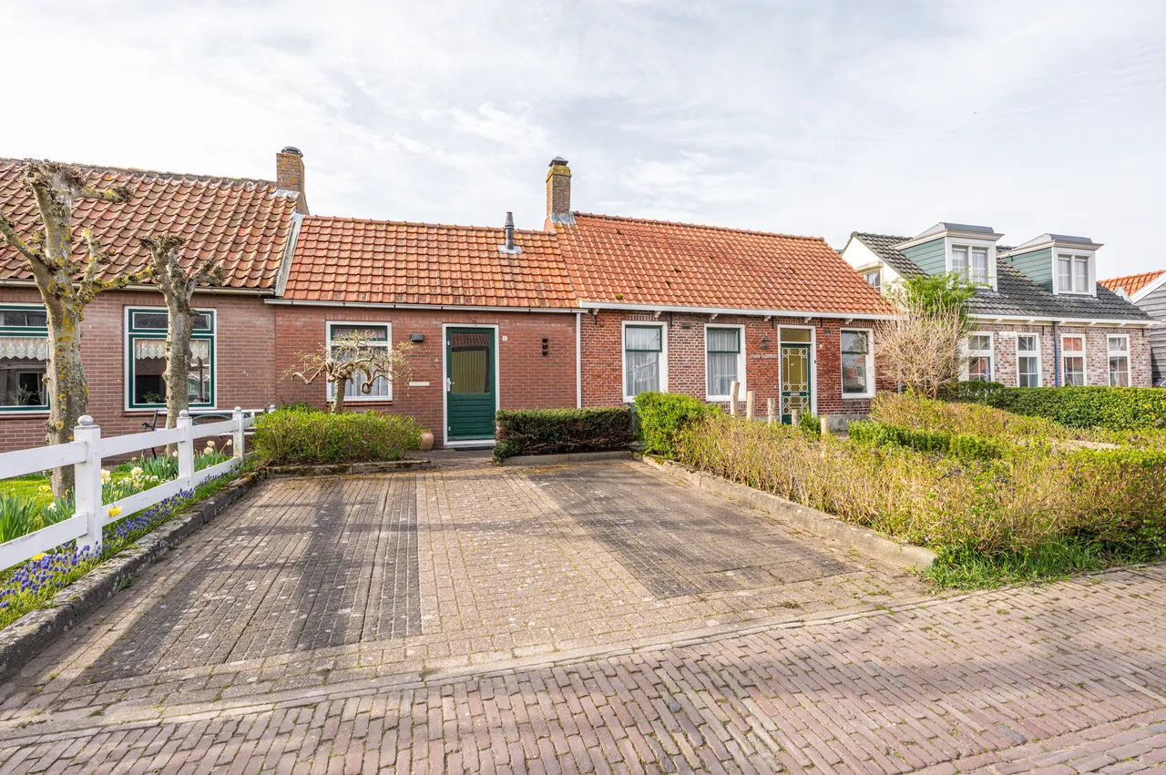 Twee-onder-één-kap te koop: Jacob Catsstraat 10, Grijpskerke