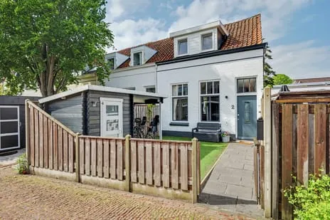 Tussenwoning te koop: Jacob Catsstraat 2, Nieuw Middelburg Middelburg