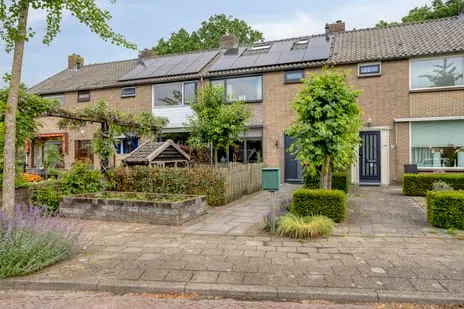 Tussenwoning te koop: Jacob Catsstraat 46, De Lors Barneveld