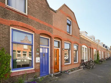 Tussenwoning te koop: Jacob Catsstraat 54, Jacob Catsstraat en omgeving Dordrecht
