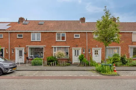 Terraced house for sale: Jacob Catsstraat 7, Winklerplein-Zuid Sliedrecht