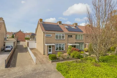 Hoekwoning te koop: Jacob Marislaan 8, Schilderskwartier Hillegom