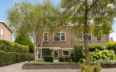 Twee-onder-één-kap te koop: Jacob Reviuslaan 17, Genneperzijde Eindhoven