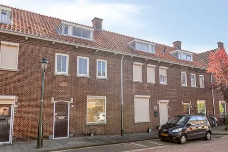 Tussenwoning te koop: Jacob van Oudenhovenstraat 19, De Vliert 'S-Hertogenbosch