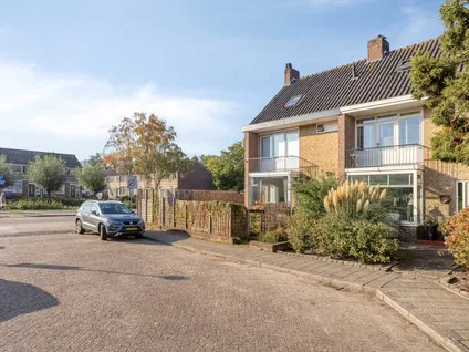 Tussenwoning te koop: Jacob Catslaan 3, Dichtersbuurt Capelle Aan Den Ijssel