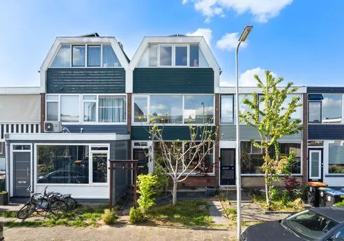Tussenwoning te koop: Jacob Marisstraat 15, Krimpen Aan Den Ijssel