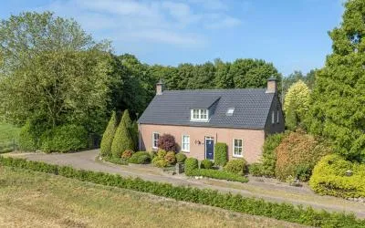 Vrijstaande woning te koop: Jacob Poelsweg 35, Verspreide huizen America America