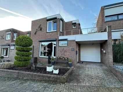Tussenwoning te koop: Jacob Ruysdaelstraat 13, Haanrade Kerkrade