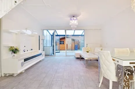 Tussenwoning te koop: Jacob Schorerlaan 201, Groente- en Fruitmarkt 'S-Gravenhage