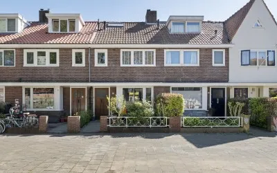 Tussenwoning te koop: Jacob van Campenstraat 16, Bouwmeestersbuurt Noord Tilburg