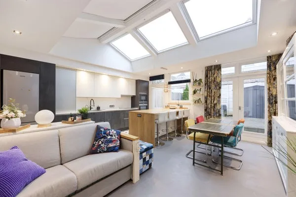 Huurwoning: Jacob van der Doesstraat in 'S-Gravenhage - €2.200 per maand