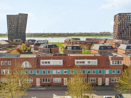 Tussenwoning te koop: Jacob van Heemskercklaan 13, Maassluis