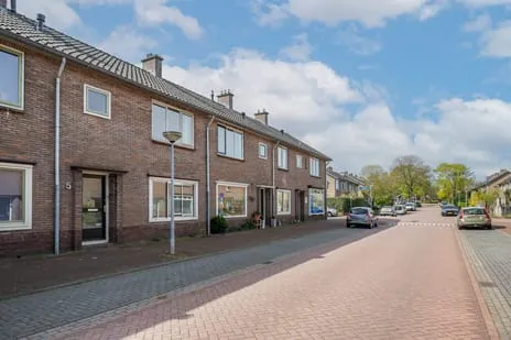 Tussenwoning te koop: Jacob van Heemskerkstraat 5, Westereng Huizen