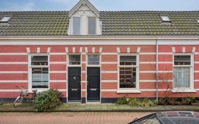 Tussenwoning te koop: Jacobastraat 10, Schildersbuurt-West 'S-Gravenhage
