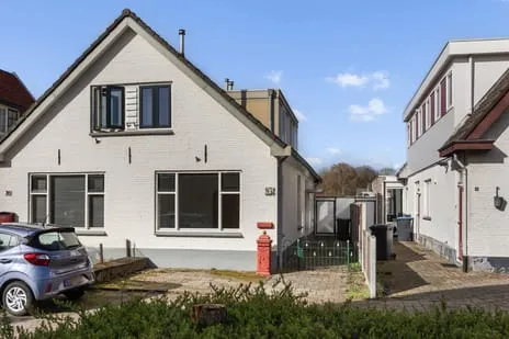 Twee-onder-één-kap te koop: Jacobastraat 18, Velp-Zuid beneden spoorlijn Velp (Ge)