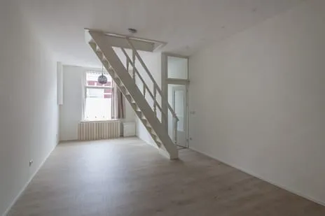 Tussenwoning te huur: Jacobastraat 212, Schildersbuurt-West 'S-Gravenhage