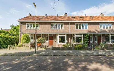 Tussenwoning te koop: Jacobus Reviusstraat 17, Zwolseweg Deventer