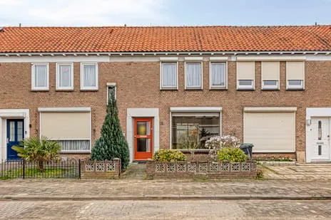 Tussenwoning te koop: Jacobus Poelsstraat 19, Verzetsheldenbuurt II Oss