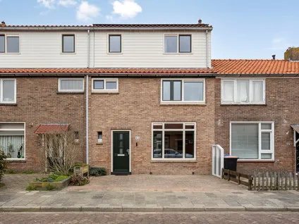 Tussenwoning te koop: Jacques Lemairestraat 13, Oud Den Helder Den Helder