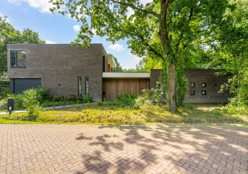 Vrijstaande woning te koop: Jagerhof 2, Kazernelaan Weert