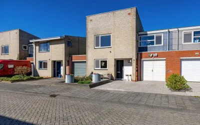 Tussenwoning te koop: Jakob Israël de Haanstraat 46, De Held Groningen