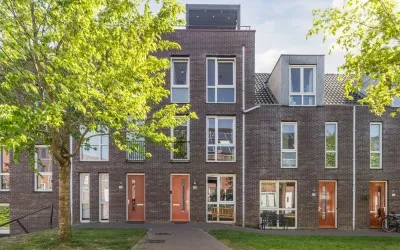Tussenwoning te koop: Jakob Niewegpad 18, Puntenburg Amersfoort