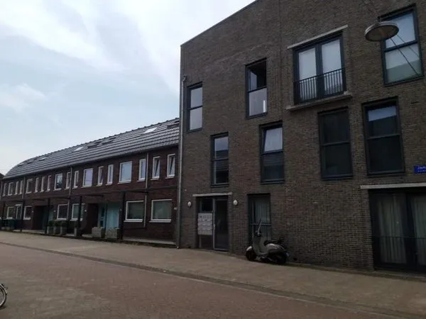 Huurwoning: James Cookroute in Almere - €2.800 per maand